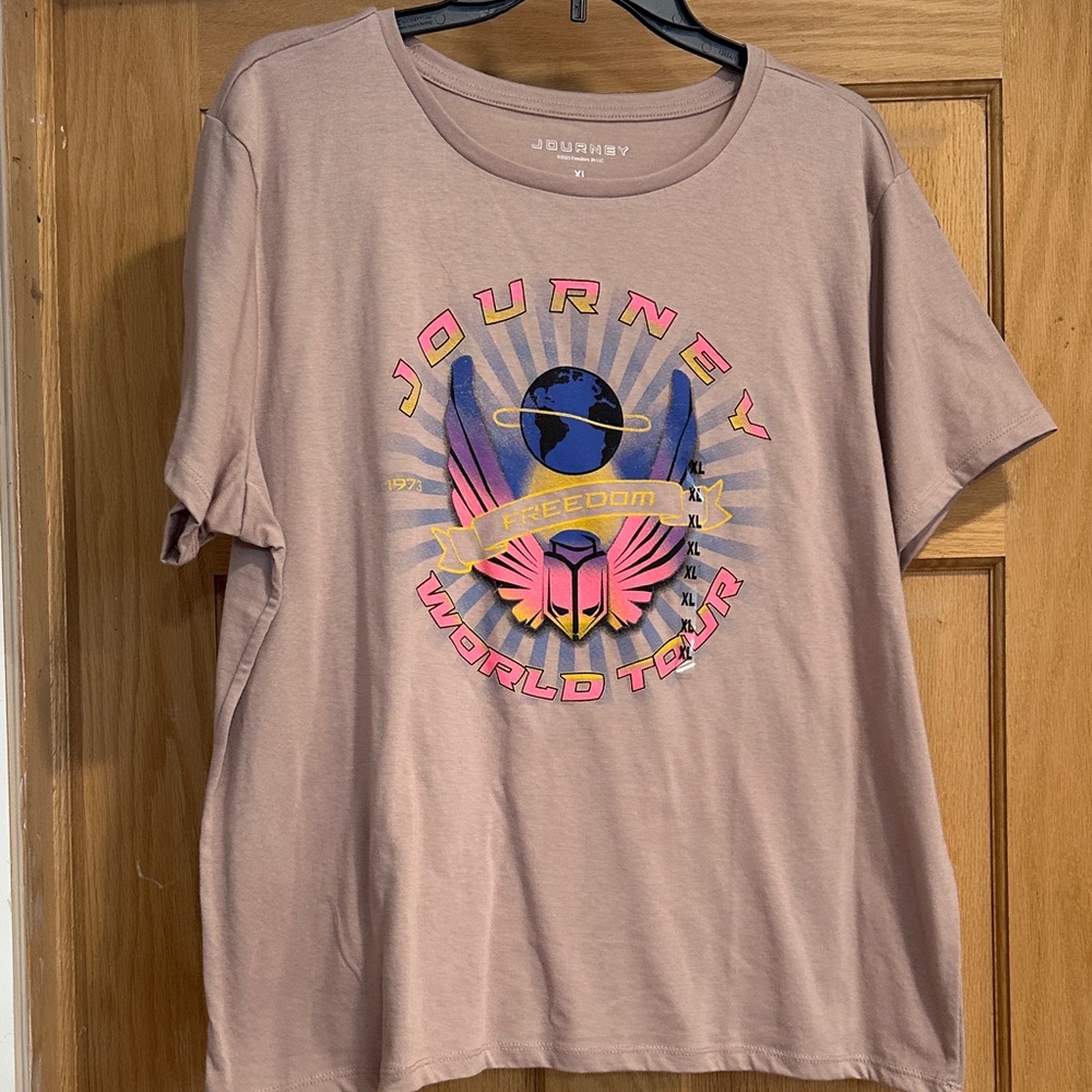 Journey Women's Freedom Graphic Tee - Tan